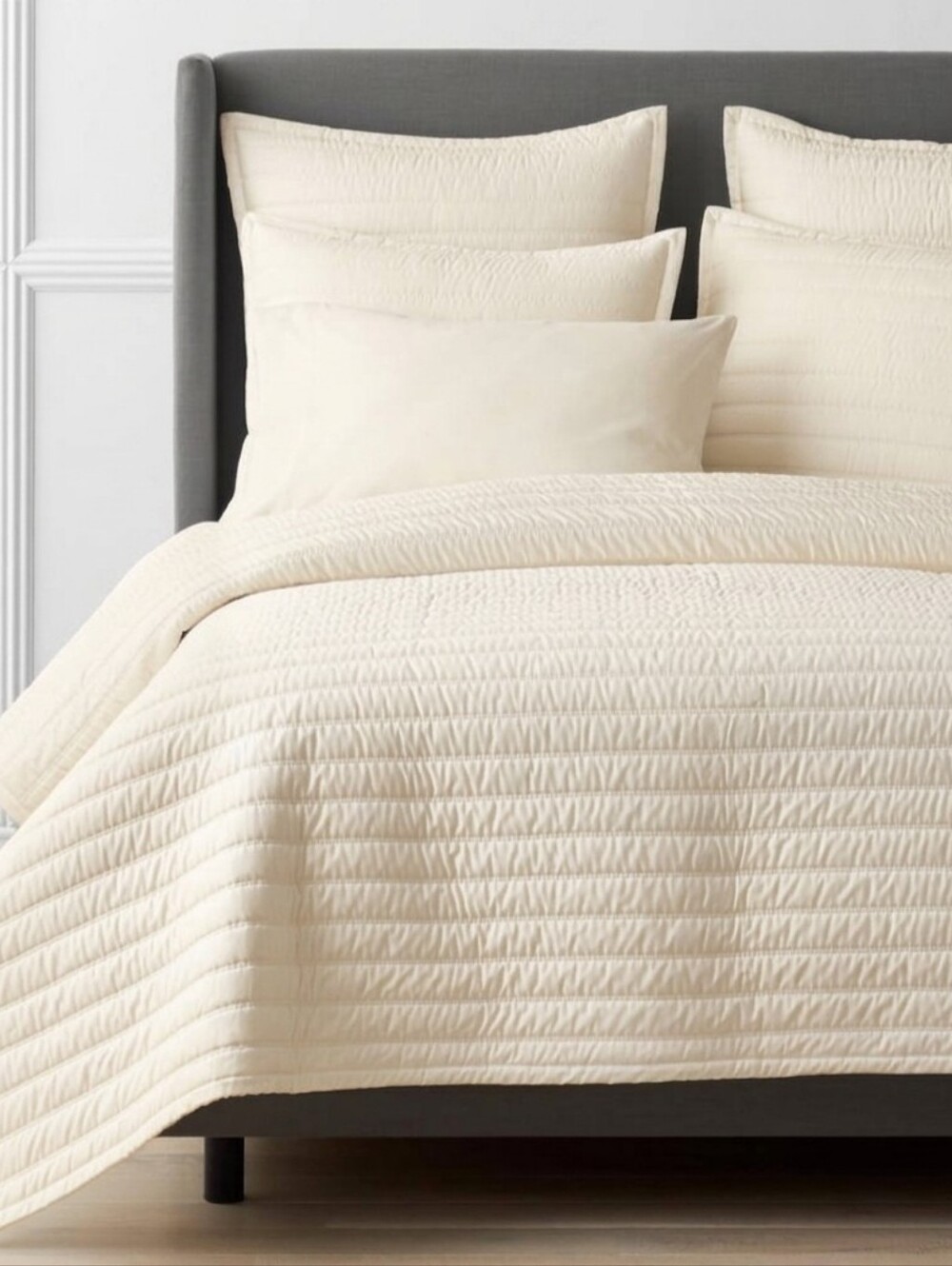 Company Store Legends Hotel Ivory Wrinkle-Free Quilted Cotton Sateen Coverlet